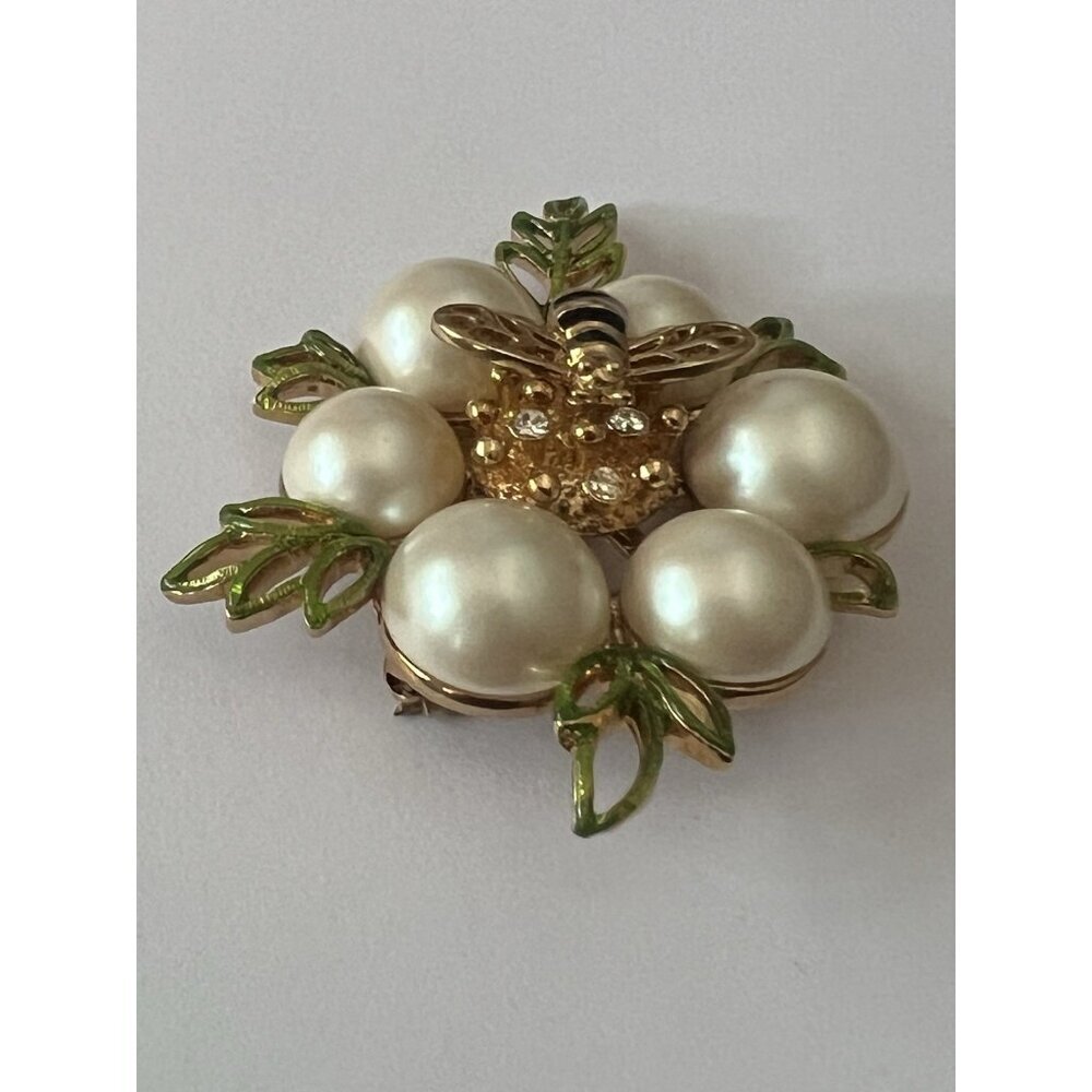 Monet Bumble Bee Brooch Pin Green Enamel Flower Faux Pearl Gold Tone - Picture 2 of 9